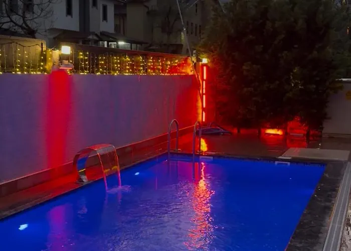 Luxury With Private Pool Garden View In Villa Sapanca