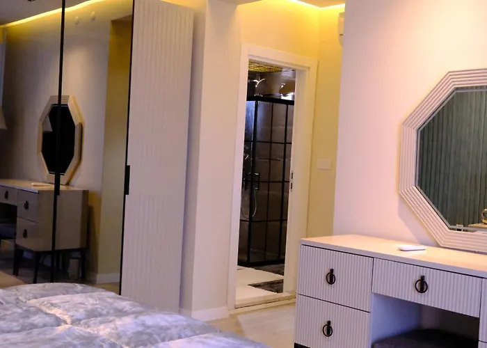 Luxury With Private Pool Garden View In *